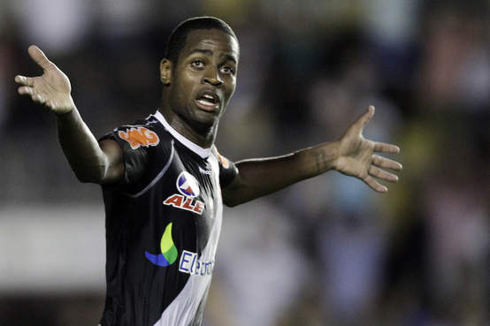 Cruzeiro e Vasco finalmente oficializam negócio envolvendo Dedé Cruzeiro e Vasco finalmente oficializam negócio envolvendo Dedé