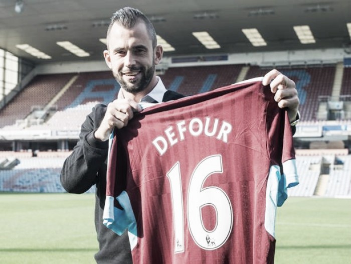 Burnley sign Belgium midfielder Steven Defour