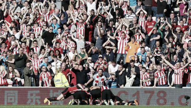 Sunderland 1-0 Newcastle: Defoe's fantastic screamer settles Tyne-Wear derby