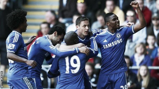 Swansea 0 - 1 Chelsea: Mou's side maintain title challenge