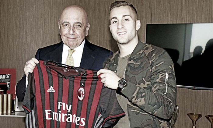 Após imbróglio com Everton, Milan oficializa contratação por empréstimo de Deulofeu