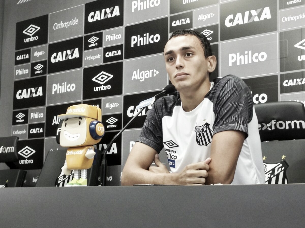 Diego Pituca acredita em retorno de ofensividade no Santos: "Uma hora a bola vai entrar" Diego Pituca acredita em retorno de ofensividade no Santos: "Uma hora a bola vai entrar"