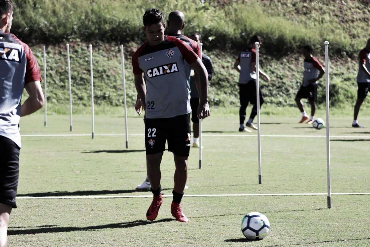 Em confronto nordestino, Vitória e Sport duelam buscam se reabilitar no campeonato Em confronto nordestino, Vitória e Sport duelam buscam se reabilitar no campeonato