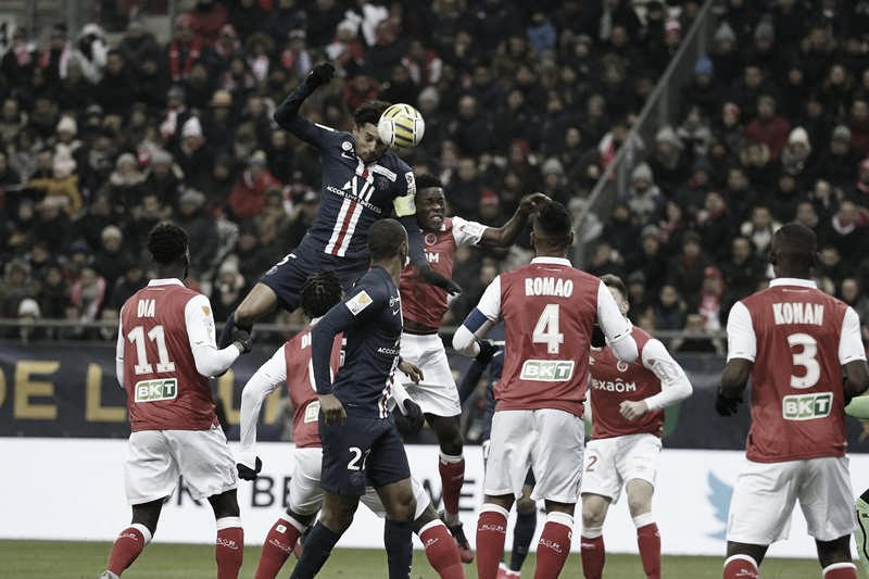 Em duelo de invictos, Reims enfrenta PSG com provável estreia de Lionel Messi