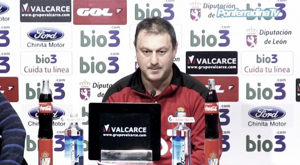 Manolo Díaz: "El Alavés es un equipo complicado, difícil, correoso y peligroso"