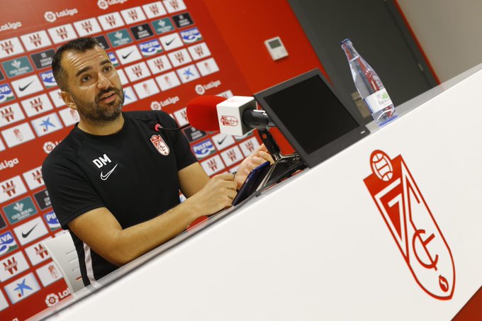 Diego Martínez: "Vivimos algo muy bonito, pero hay que centrarse en el Valladolid" Diego Martínez: "Vivimos algo muy bonito, pero hay que centrarse en el Valladolid"