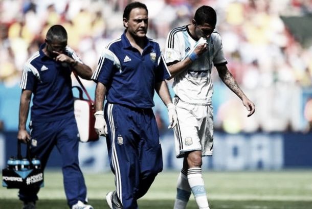 Di María fica fora de treino da Argentina e reforça boatos de que estará fora da Copa Di María fica fora de treino da Argentina e reforça boatos de que estará fora da Copa