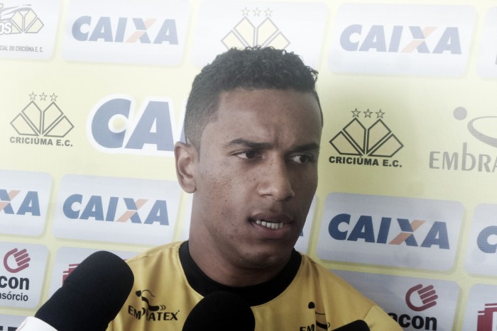 Com Série B pela frente, lateral Diogo Mateus ainda visa Estadual: "Foco ainda é o Catarinense"