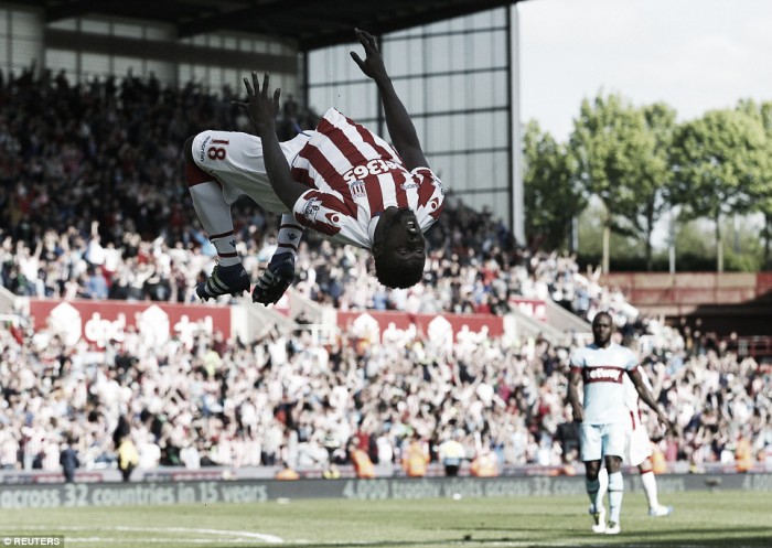Stoke City 2-1 West Ham United: Diouf header leaves Hammers' European dream in the balance