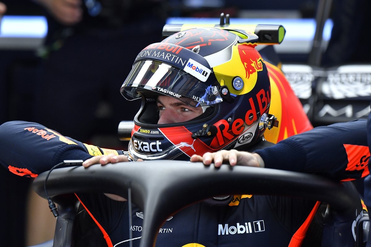 Formula 1 - Verstappen: "Siamo sempre indietro con gli sviluppi del motore"