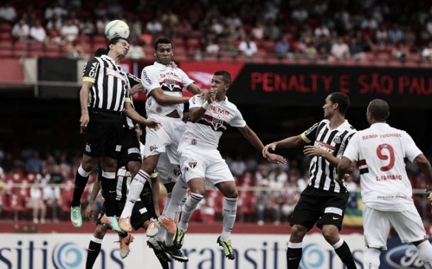 No Morumbi, Santos e São Paulo empatam sem gols