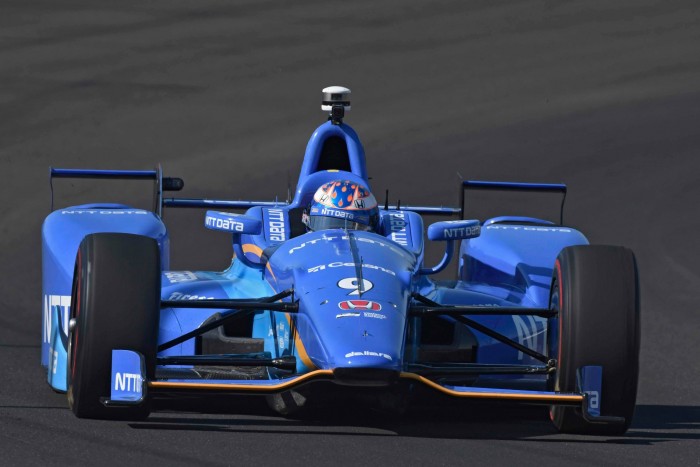 Scott Dixon conquista la pole della Indianapolis 500, quinto Alonso