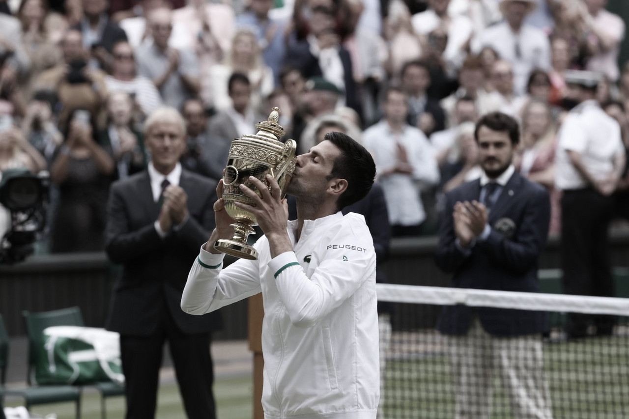 Djokovic vira contra Berrettini e vence Wimbledon pela sexta vez
