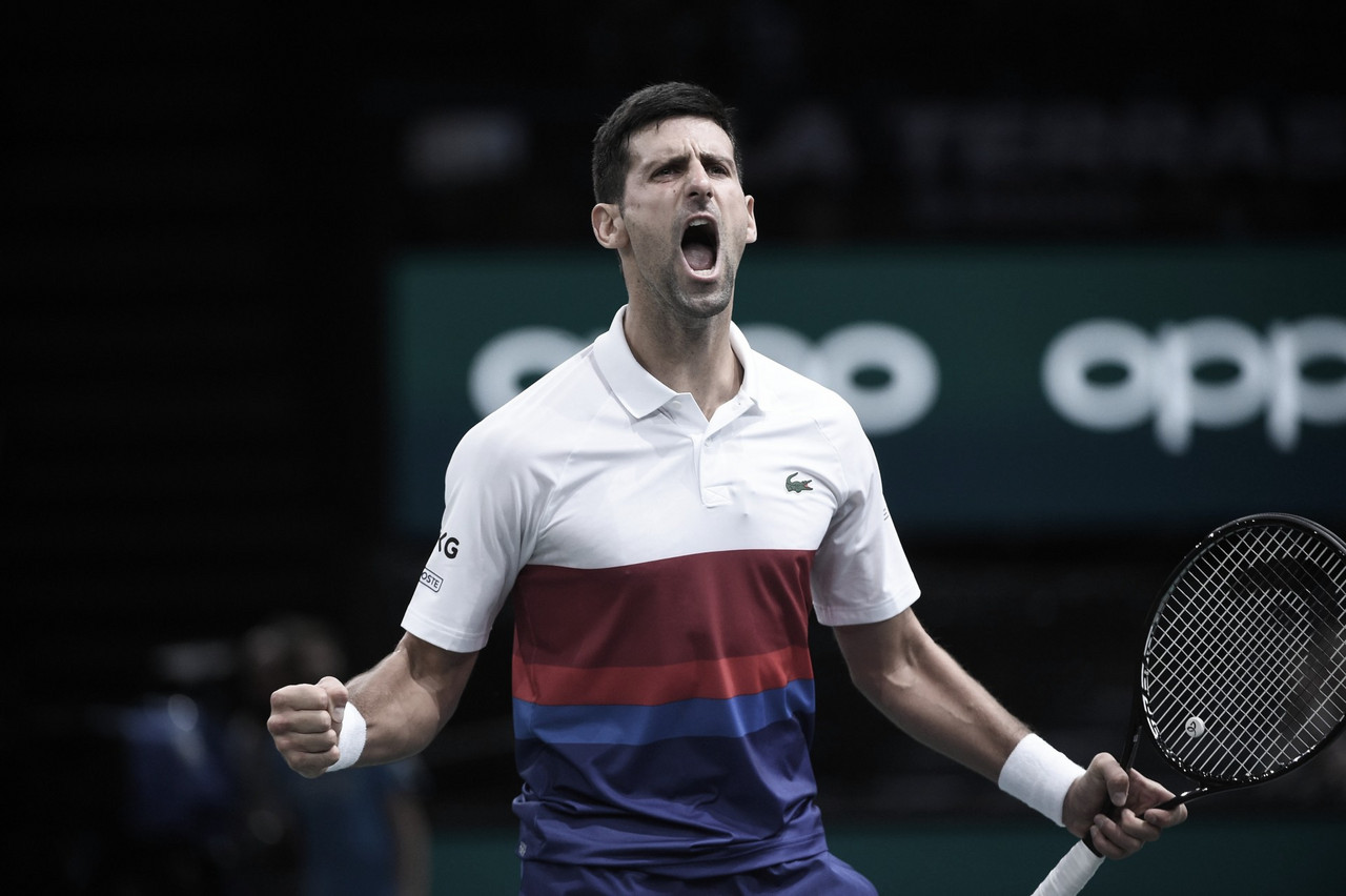 Djokovic oscila, mas retorna às quadras com vitória sobre Fucsovics em Paris