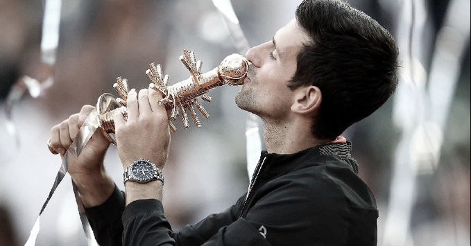 Djokovic vence Tsitsipas com autoridade e se consagra campeão em Madrid