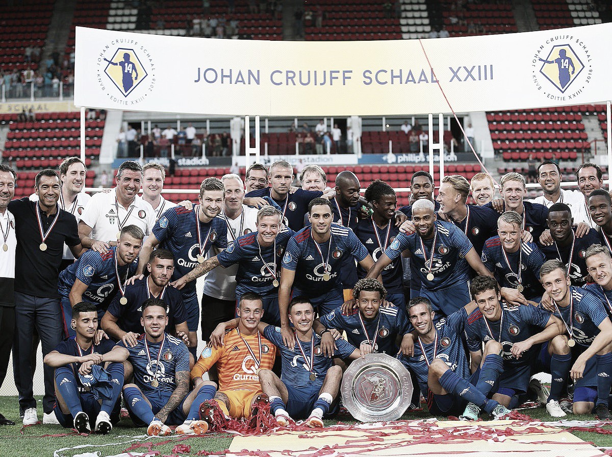 El Feyenoord se lleva su segunda Supercopa consecutiva