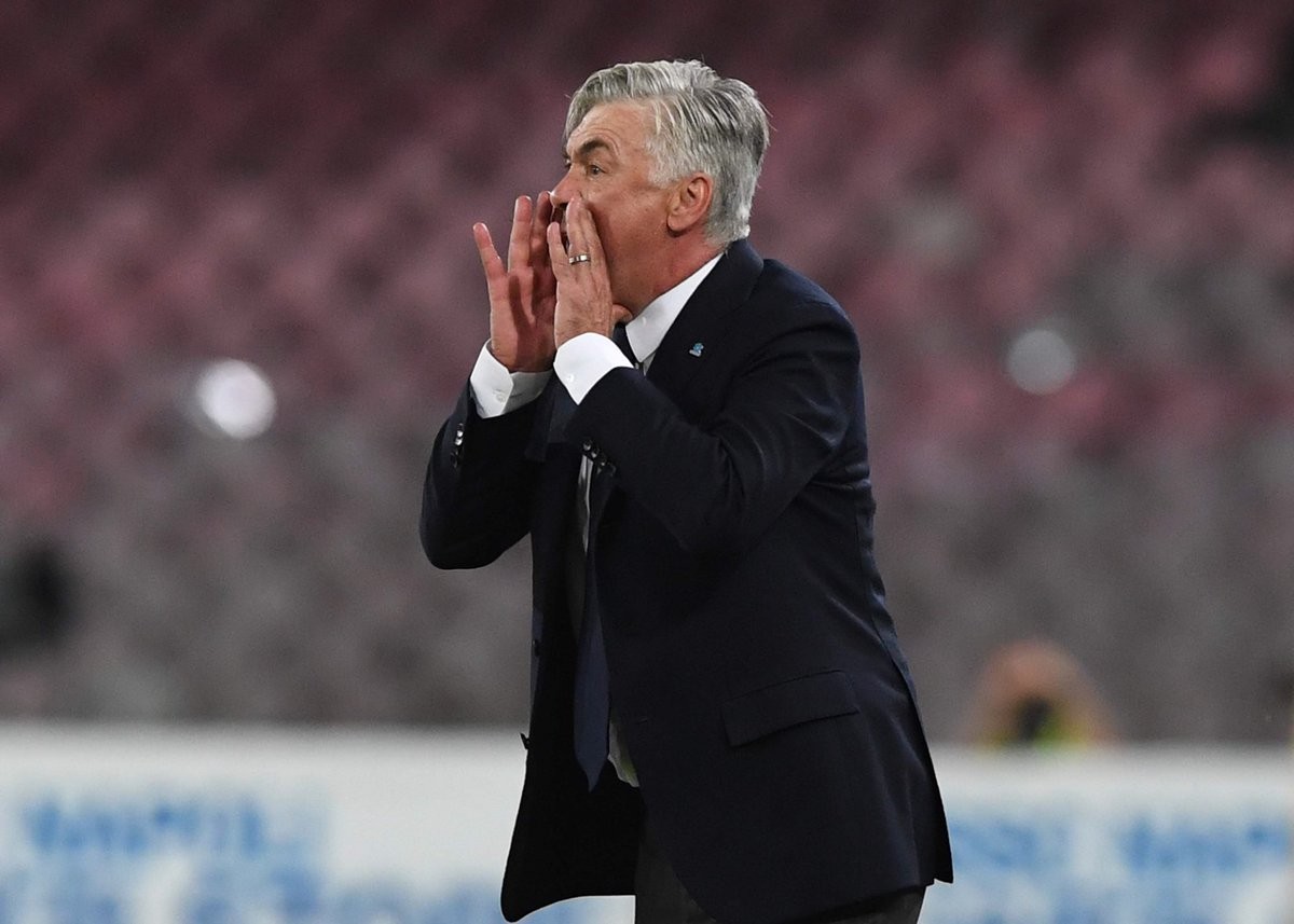 Napoli, vittoria in rimonta. Ancelotti: "Partita bellissima, anche fortunati"