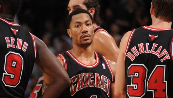 Derrick Rose si fa male all'altro ginocchio