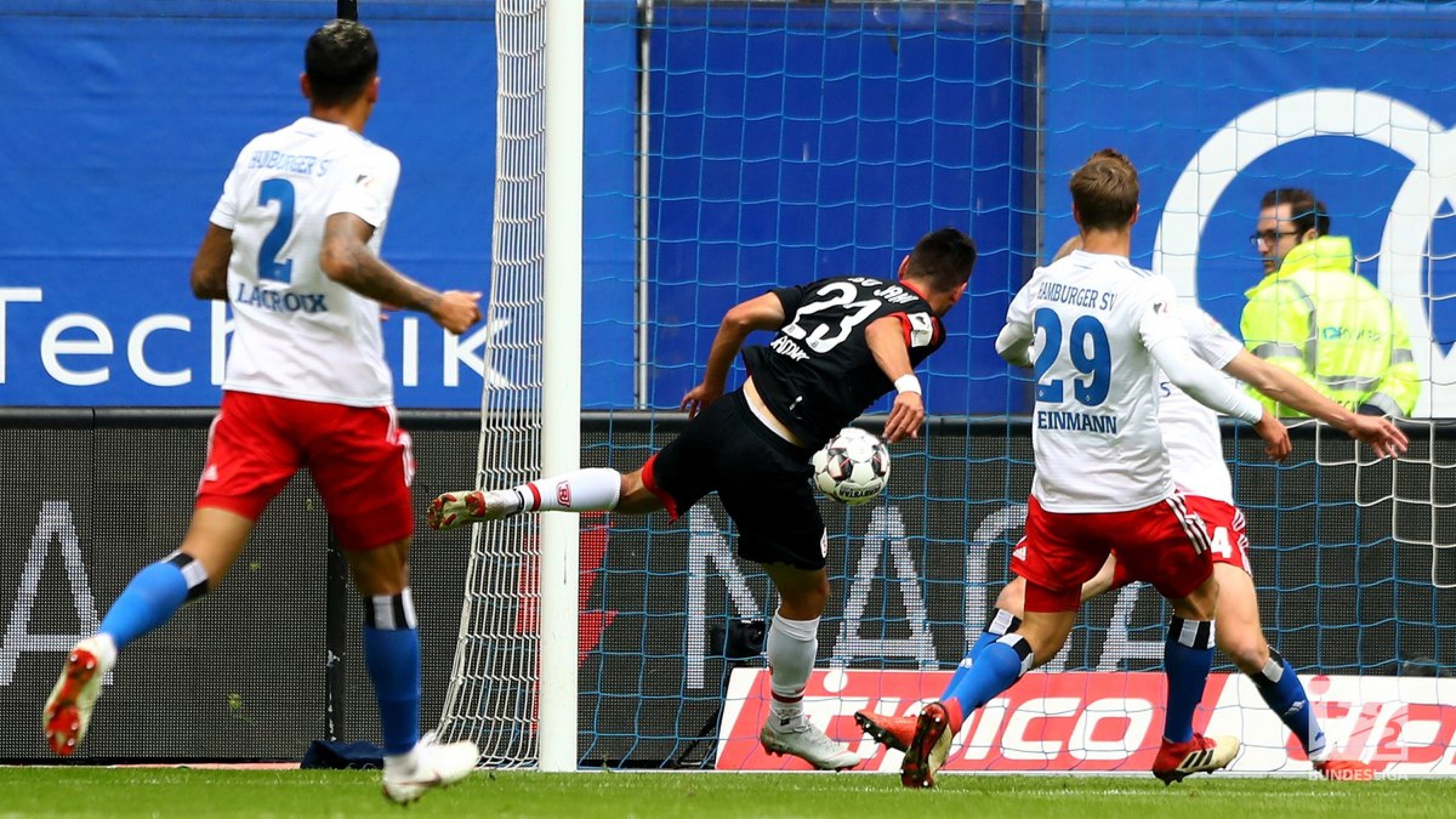 Hamburger SV 0-5 SSV Jahn Regensburg: Red Shorts capitulate in stunning fasion