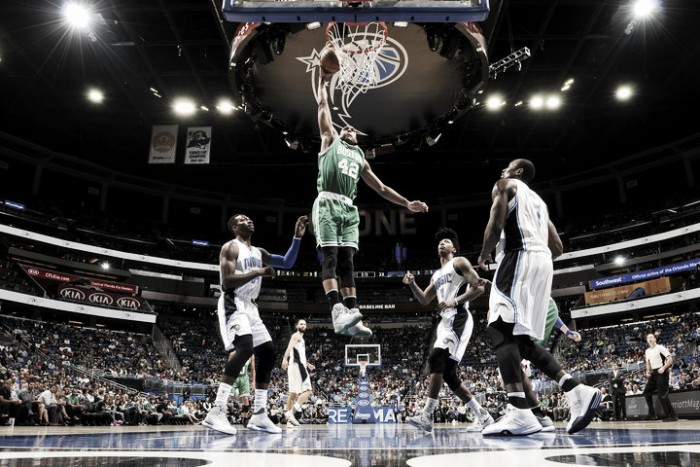 Los Celtics arrasan a los Magic en la segunda parte