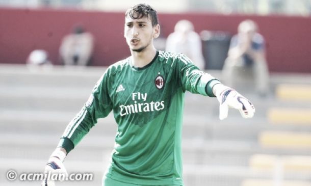 Aos 16 anos, Gianluigi Donnarumma afirma-se como titular do AC Milan Aos 16 anos, Gianluigi Donnarumma afirma-se como titular do AC Milan