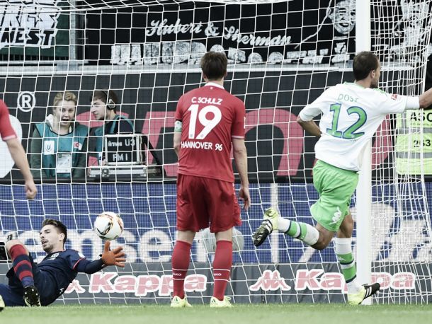 VfL Wolfsburg 1-1 Hannover 96: Lower Saxony derby ends all square