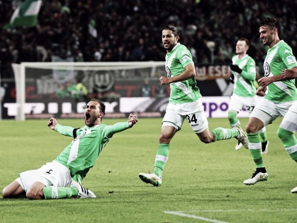 VfL Wolfsburg 4-1 Bayern Munich: Braces from Dost and De Bruyne closes gap at the top of the Bundesliga