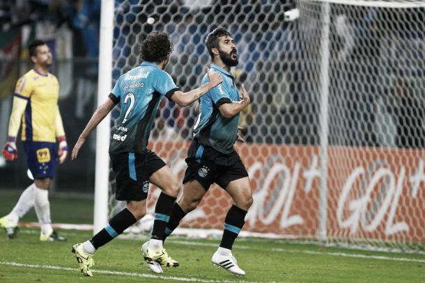 Em jogo disputado, Grêmio vence Cruzeiro e entra no G-4 do Brasileirão
