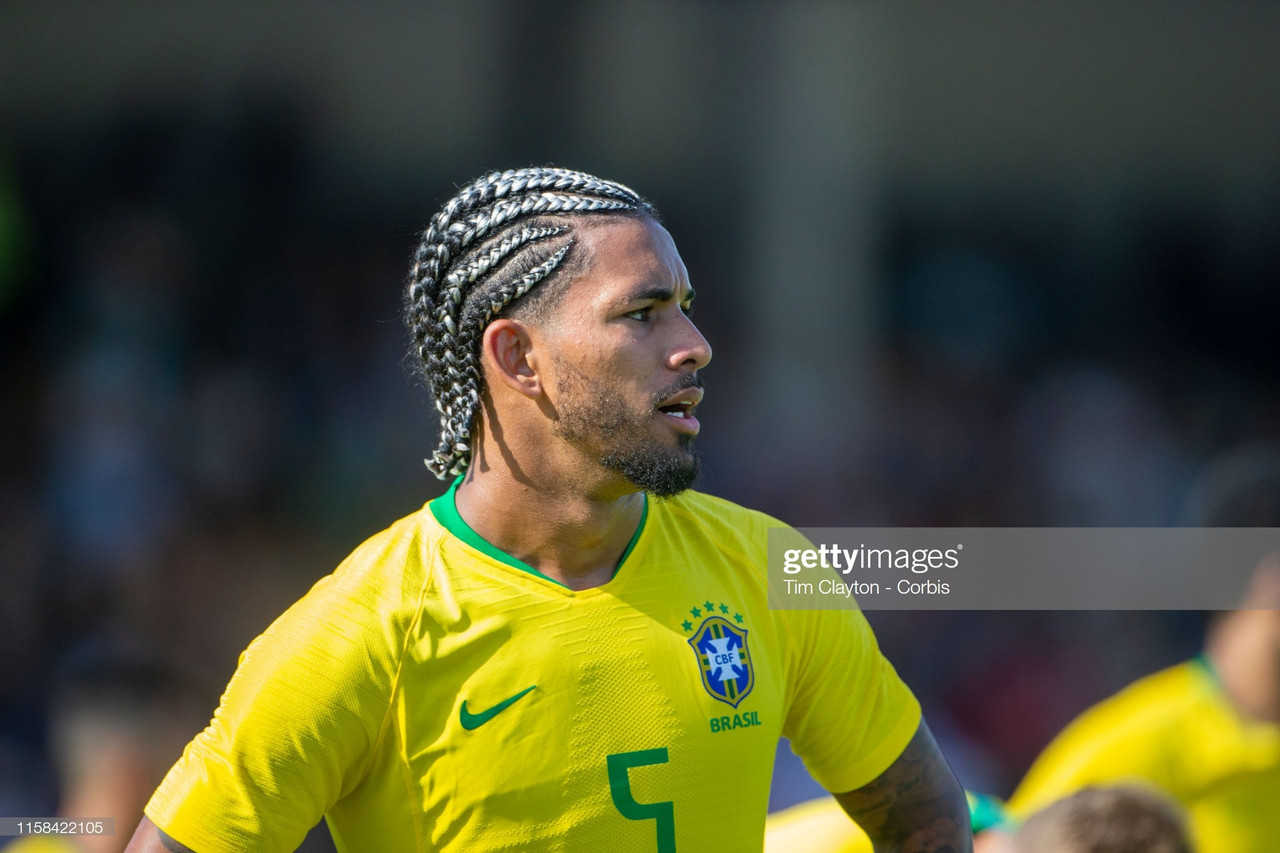 Aston Villa announce signing of Douglas Luiz from Manchester City