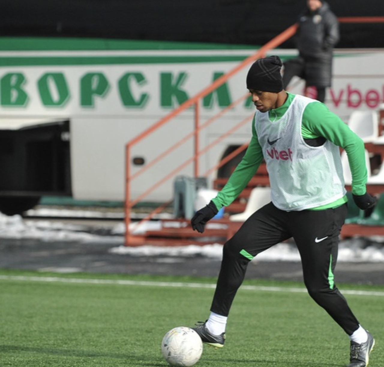 Destaque na Ucrânia, Ricardo Lopes foca em
boa sequência no FC Vorskla