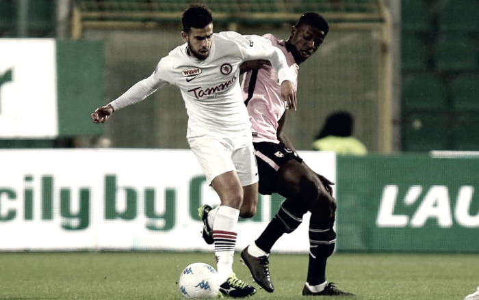 Serie B - Il Foggia batte il Palermo in rimonta: 1-2 al Barbera