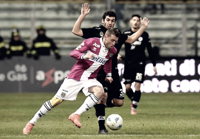 Serie B - Parma e Spezia non si fanno male: 0-0 al Tardini