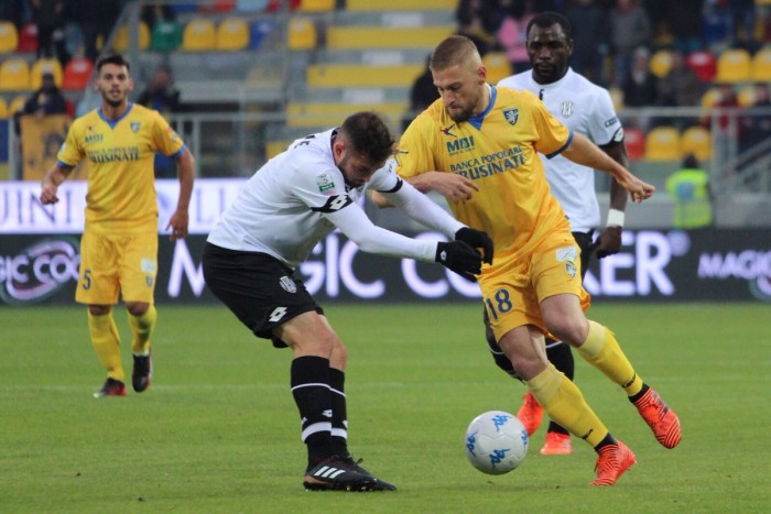 Serie B: la grinta del Cesena frena il Frosinone, pazzo 3-3 allo stadio "Stirpe"