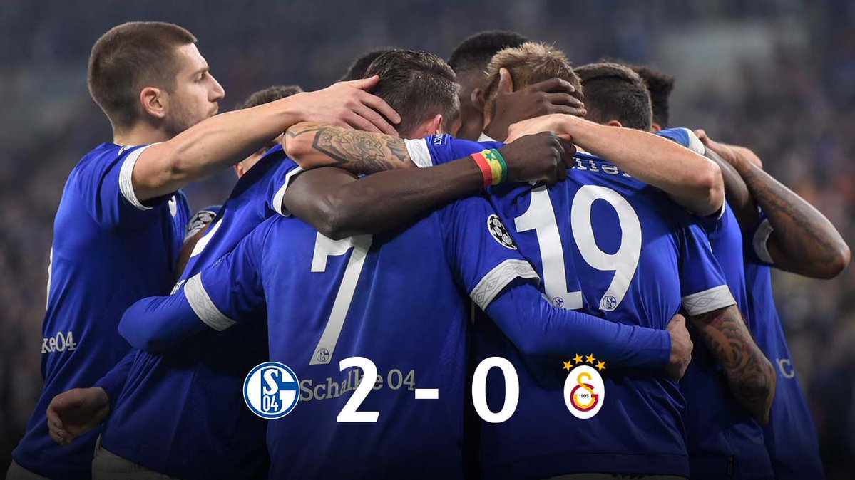 El Schalke gana y se acerca a los octavos