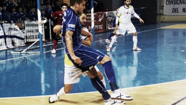 Santiago Futsal le complica la vida al Peñíscola FS