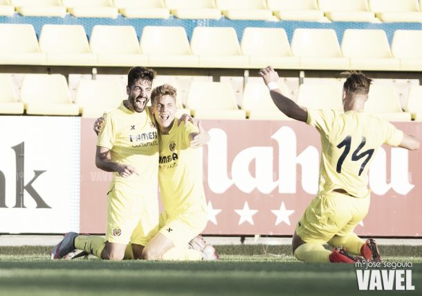 Fotos e imágenes del Villarreal B 2-1 Atlético Levante, jornada 4 del grupo III de segunda división B
