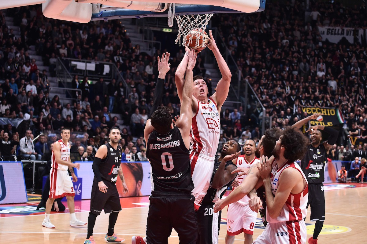 Legabasket Serie A, Milano in trasferta supera Bologna (67-73)