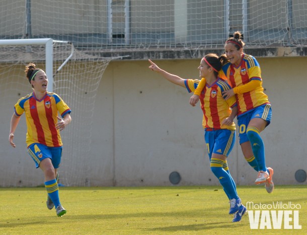 Fotos e imágenes del Albacete Femenino Nexus 2-6 Valencia Femenino, primera división femenina