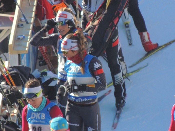 Biathlon - Hochfilzen, sprint femminile: si impone Domracheva, Wierer è terza