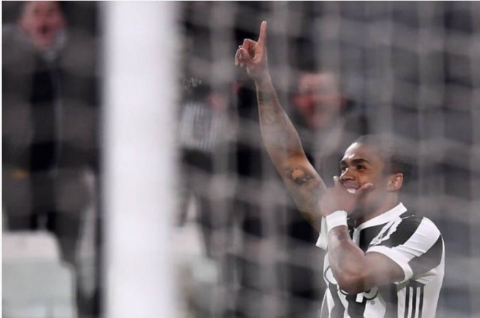 Juventus, Douglas Costa: "Bel calcio? Non garantisce il successo"