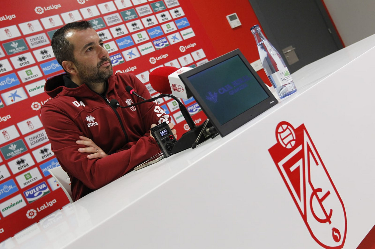 Diego Martínez: "El Oviedo es un equipo con muchos argumentos" Diego Martínez: "El Oviedo es un equipo con muchos argumentos"