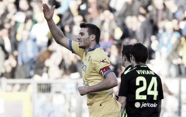 Frosinone 3-2 Verona: Ciofani nets brace as hosts edge basement battle