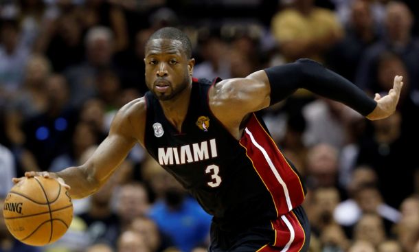 Dwyane Wade Rejoins Chris Bosh With Miami Heat