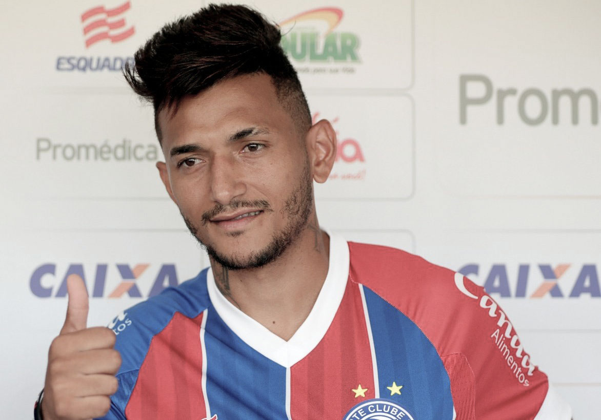 Bahia apresenta atacante Rogério e o lateral-direito Matheus Silva Bahia apresenta atacante Rogério e o lateral-direito Matheus Silva