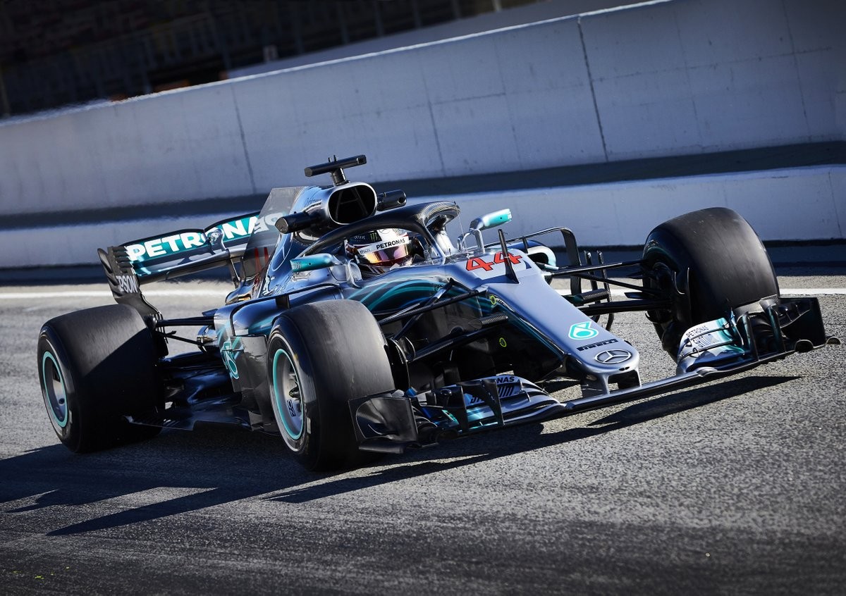 Formula 1 - Hamilton: "Ho risparmiato il motore per i prossimi Gran Premi"