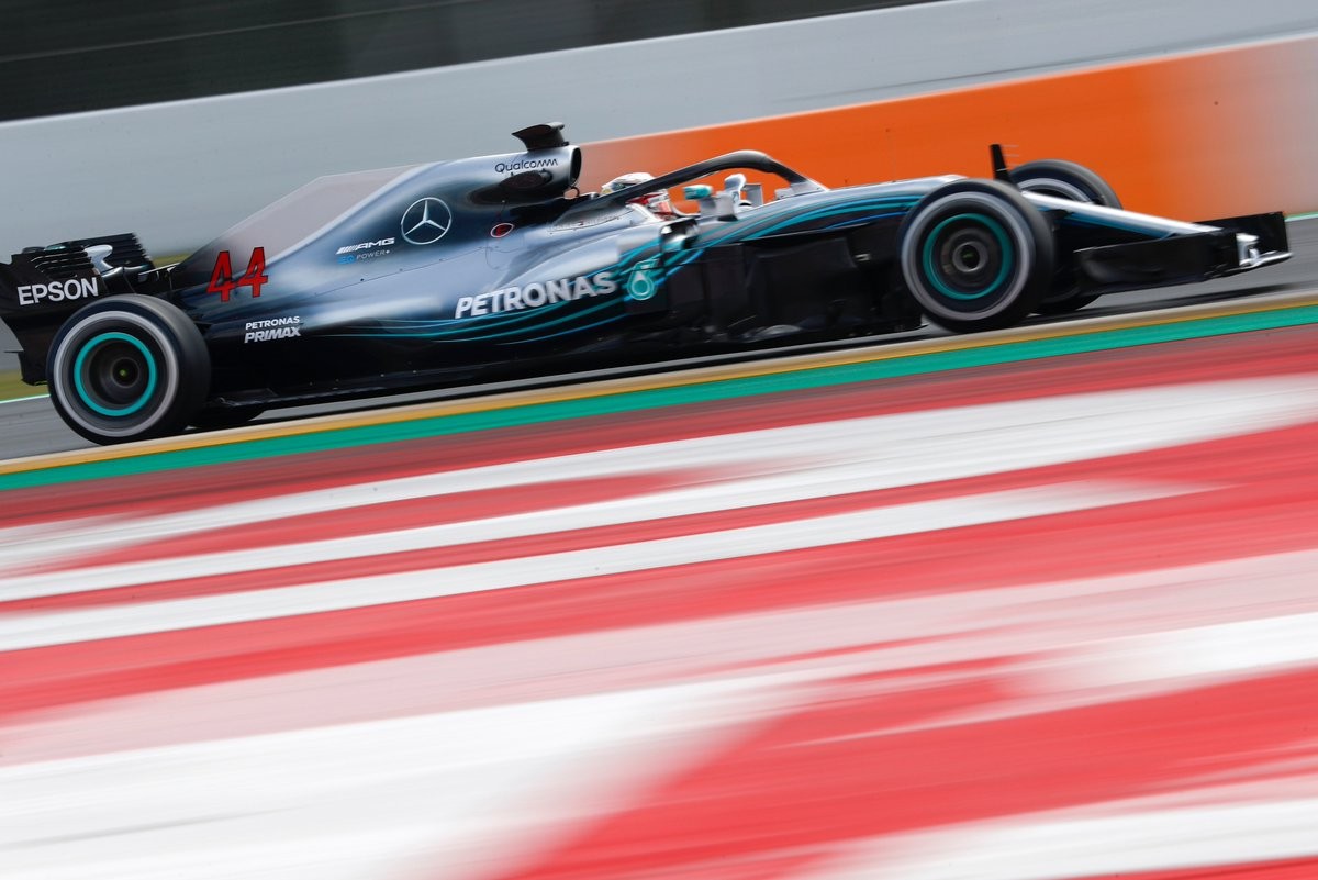 Formula 1 - Test Barcellona, day 4: Hamilton chiude con il miglior tempo. Vettel terzo