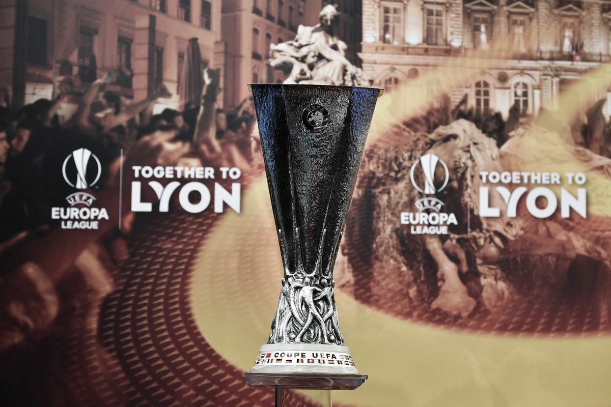 Confrontos equilibrados e favoritos 'com sorte': duelos da Europa League são sorteados