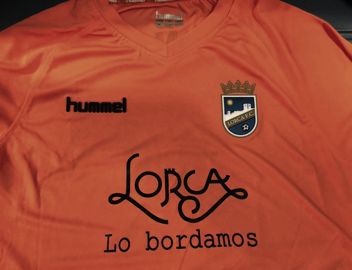 Publicidad para las camisetas del Lorca FC