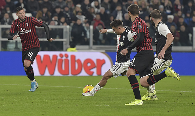 Dybala marca la diferencia ante un buen Milan