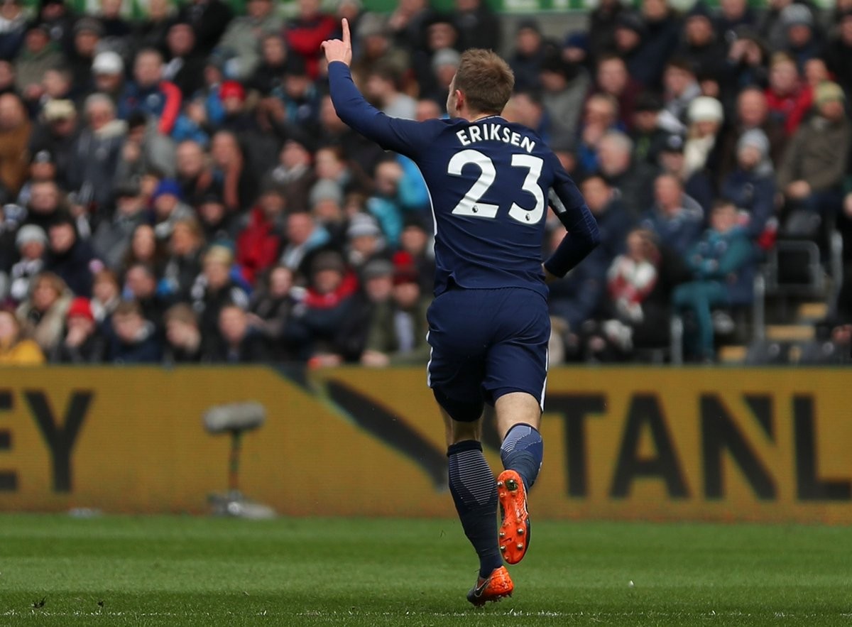 FA Cup: nessun problema per il Tottenham, Swansea KO grazie ad un super Eriksen